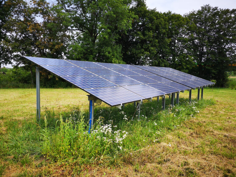 Fotowoltaika: Analiza Zalet i Wad Energii Słonecznej